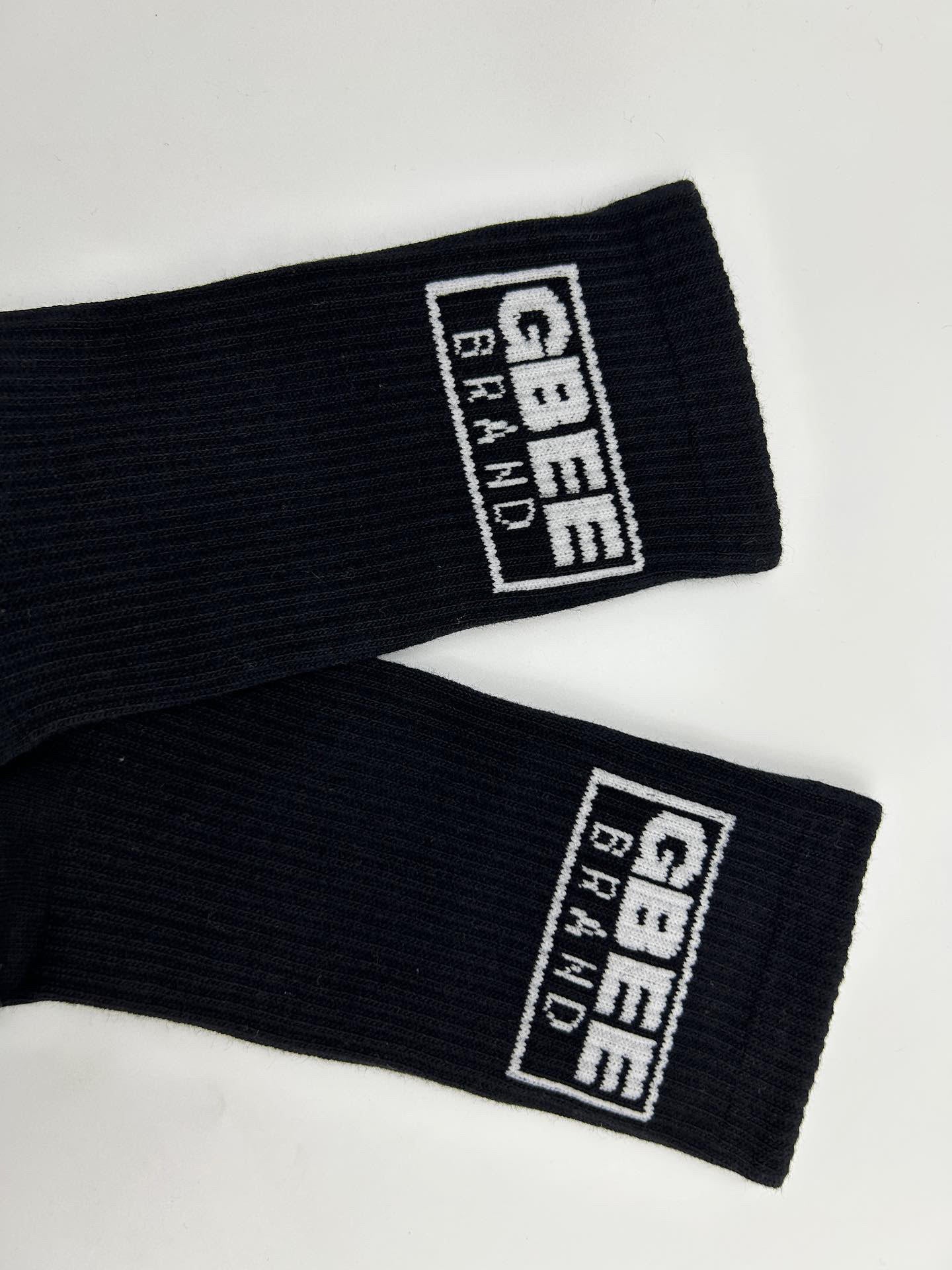GBEE BRAND CREW SOCKS - BLACK